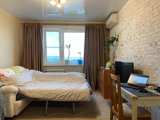 Продам однокомнатную (1-комн.) квартиру, Кадырова ул, 8, Москва г