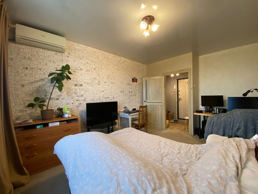 Продам однокомнатную (1-комн.) квартиру, Кадырова ул, 8, Москва г