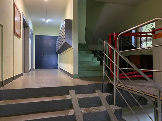 Продам однокомнатную (1-комн.) квартиру, Кадырова ул, 8, Москва г