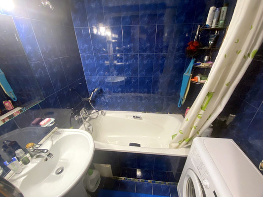 Продам двухкомнатную (2-комн.) квартиру, Ивана Голубца ул, 103, Анапа г