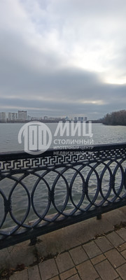 Продам двухкомнатную (2-комн.) квартиру, Коломенская наб, 10, Москва г