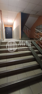 Продам двухкомнатную (2-комн.) квартиру, Коломенская наб, 10, Москва г