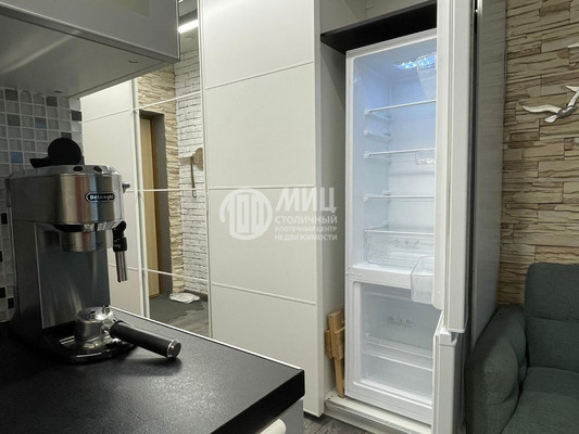 Продам однокомнатную (1-комн.) квартиру, Овражная ул, 47, Новоивановское рп