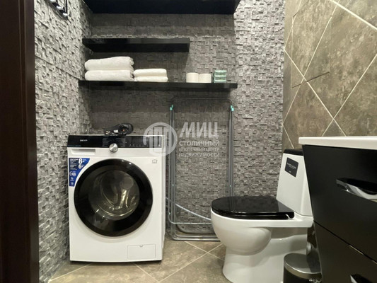 Продам однокомнатную (1-комн.) квартиру, Овражная ул, 47, Новоивановское рп