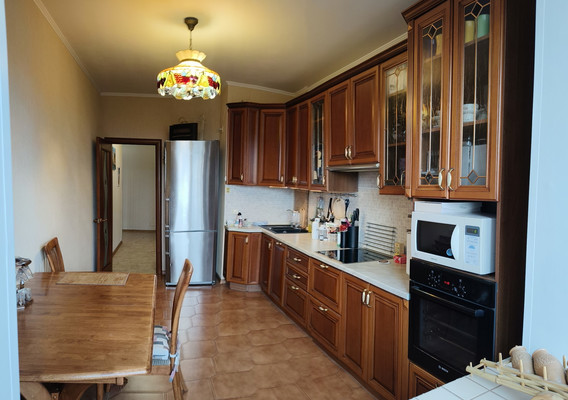 Продам двухкомнатную (2-комн.) квартиру, Маковского ул, 16, Одинцово г