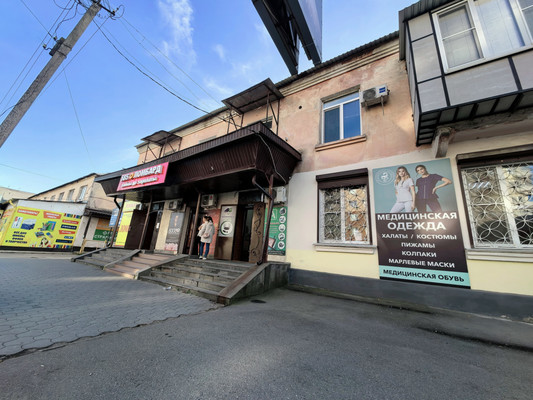 Продам трехкомнатную (3-комн.) квартиру, Ахохова ул, 139, Нальчик г