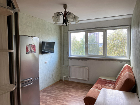 Продам комнату в 3-комн. квартире, Поликарпова аллея, 8ак1, Санкт-Петербург г