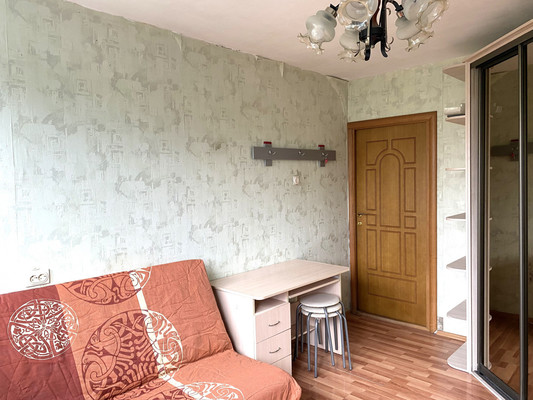 Продам комнату в 3-комн. квартире, Поликарпова аллея, 8ак1, Санкт-Петербург г