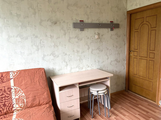 Продам комнату в 3-комн. квартире, Поликарпова аллея, 8ак1, Санкт-Петербург г