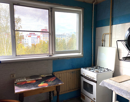 Продам комнату в 3-комн. квартире, Поликарпова аллея, 8ак1, Санкт-Петербург г