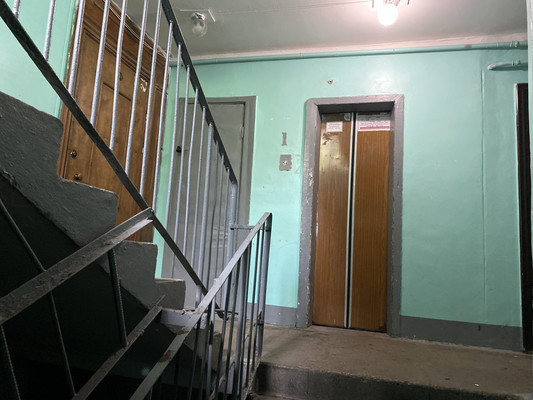 Продам комнату в 3-комн. квартире, Поликарпова аллея, 8ак1, Санкт-Петербург г