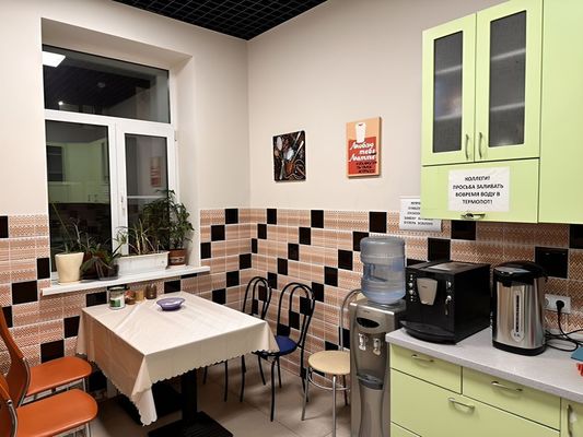 Продам коммерческое помещение 2 000 м2, Кирпичная ул, 6, Москва г