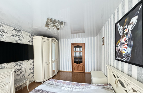 Продам двухкомнатную (2-комн.) квартиру, Добровольского ул, 13к1, Ростов-на-Дону г