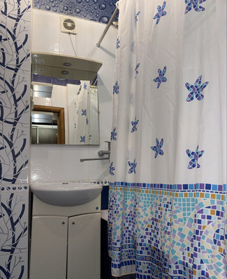 Продам двухкомнатную (2-комн.) квартиру, Добровольского ул, 13к1, Ростов-на-Дону г