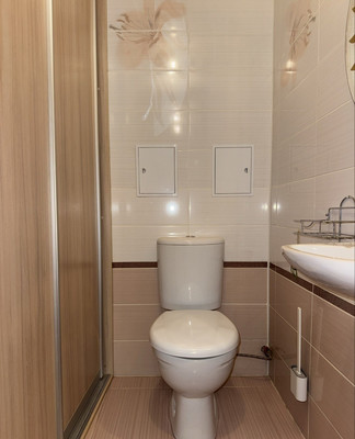 Продам двухкомнатную (2-комн.) квартиру, Добровольского ул, 13к1, Ростов-на-Дону г