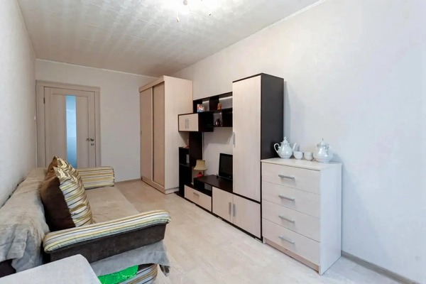 Продам трехкомнатную (3-комн.) квартиру, Волкова ул, 8к2, Ростов-на-Дону г