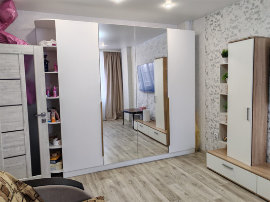 Продам однокомнатную (1-комн.) квартиру, Луначарского ул, 177Бк3, Батайск г