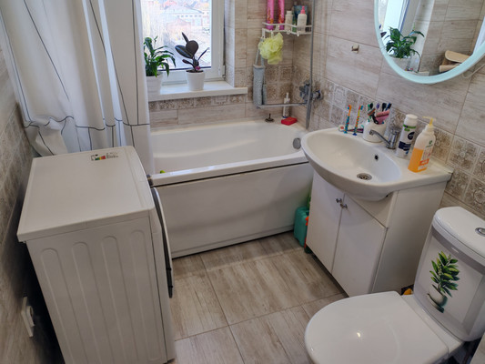 Продам однокомнатную (1-комн.) квартиру, Луначарского ул, 177Бк3, Батайск г