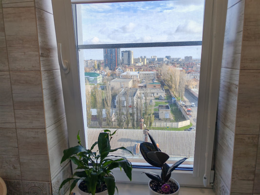 Продам однокомнатную (1-комн.) квартиру, Луначарского ул, 177Бк3, Батайск г