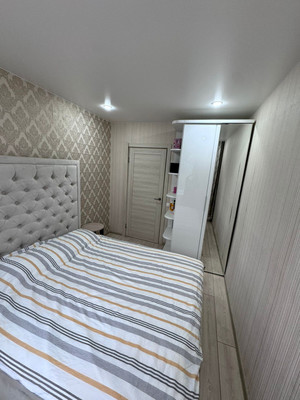 Продам двухкомнатную (2-комн.) квартиру, Булатниковский проезд, 6к1, Москва г