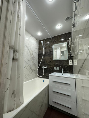 Продам двухкомнатную (2-комн.) квартиру, Булатниковский проезд, 6к1, Москва г