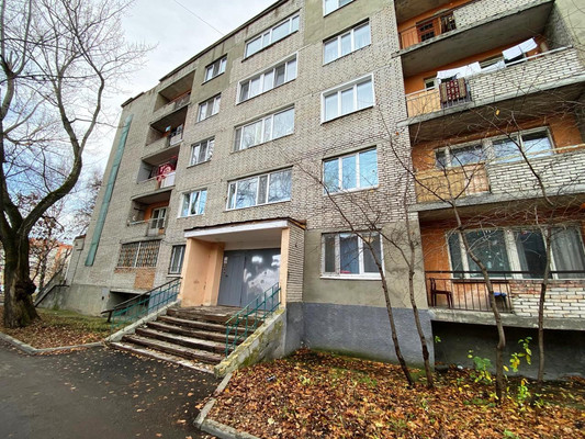 Продам комнату в 4-комн. квартире, Рахманинова ул, 7к1, Пенза г