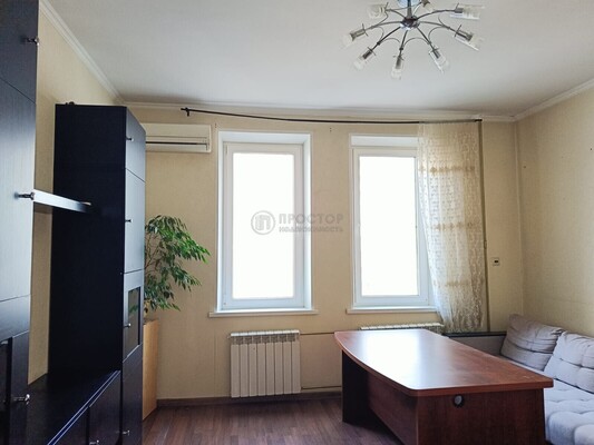 Продам двухкомнатную (2-комн.) квартиру, Вилора Трифонова ул, 6, Красногорск г