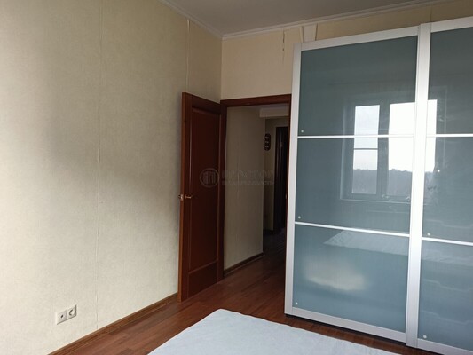 Продам двухкомнатную (2-комн.) квартиру, Вилора Трифонова ул, 6, Красногорск г