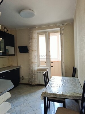 Продам двухкомнатную (2-комн.) квартиру, Вилора Трифонова ул, 6, Красногорск г