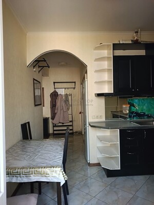 Продам двухкомнатную (2-комн.) квартиру, Вилора Трифонова ул, 6, Красногорск г