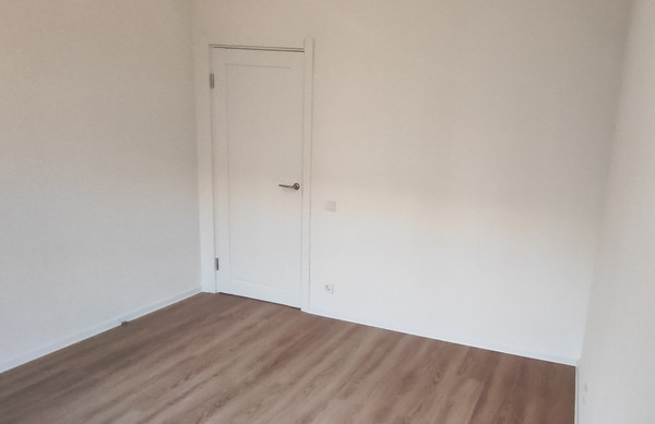 Продам двухкомнатную (2-комн.) квартиру, 1к2, Юрлово д