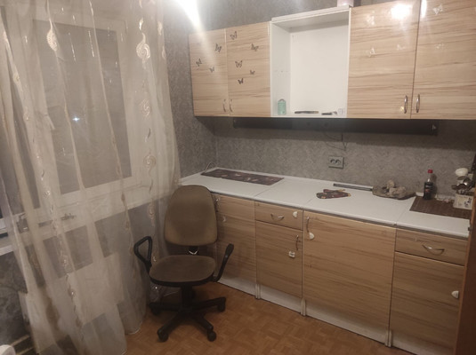 Сдам комнату в 2-комн. квартире, Садовая ул, 2, Металлострой п