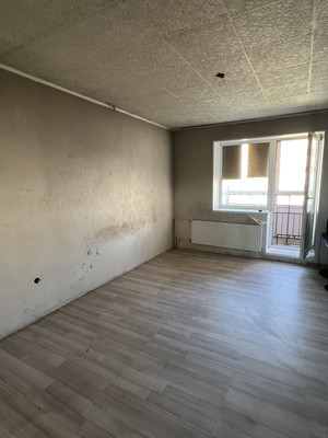 Продам однокомнатную (1-комн.) квартиру, Славянская ул, 5, Коммунар г