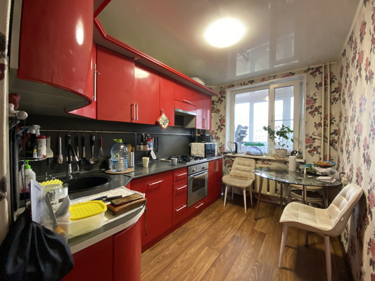 Продам трехкомнатную (3-комн.) квартиру, Черемухина ул, 2, Люберцы г