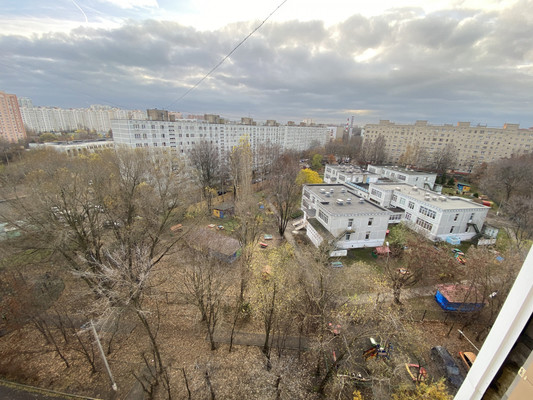 Продам трехкомнатную (3-комн.) квартиру, Черемухина ул, 2, Люберцы г