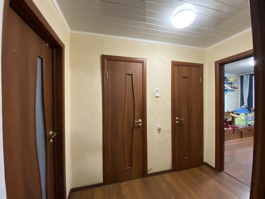 Продам трехкомнатную (3-комн.) квартиру, Черемухина ул, 2, Люберцы г