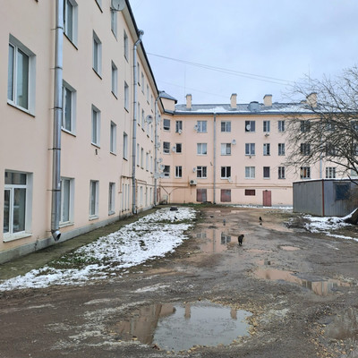 Продам комнату в 8-комн. квартире, Красноармейский пр-кт, 26, Гатчина г