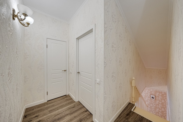 Продам трехкомнатную (3-комн.) квартиру, МФЖК Ангелово-Резиденц тер, 42, Ангелово с