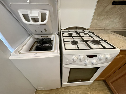 Продам трехкомнатную (3-комн.) квартиру, Братская ул, 17к2, Москва г