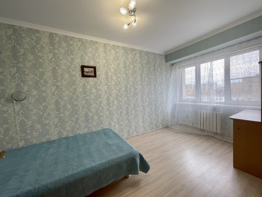 Продам трехкомнатную (3-комн.) квартиру, Братская ул, 17к2, Москва г
