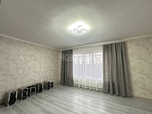 Продам однокомнатную (1-комн.) квартиру, Привокзальная ул, 4кб, Курганинск г