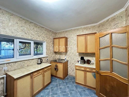 Продам однокомнатную (1-комн.) квартиру, Привокзальная ул, 4кб, Курганинск г