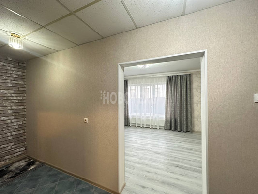 Продам однокомнатную (1-комн.) квартиру, Привокзальная ул, 4кб, Курганинск г