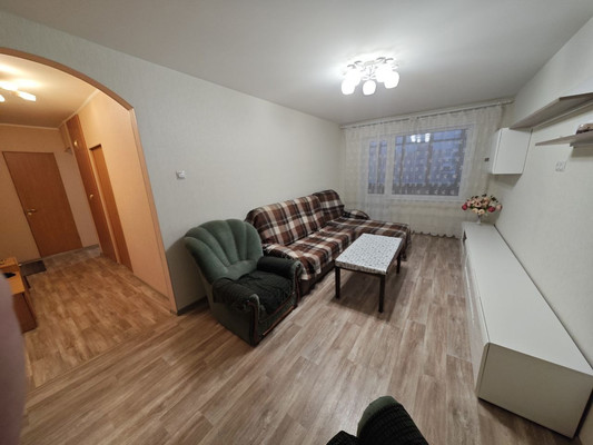 Продам трехкомнатную (3-комн.) квартиру, Михаила Бабикова проезд, 6к105, Мурманск г