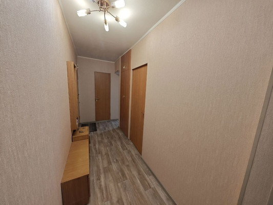 Продам трехкомнатную (3-комн.) квартиру, Михаила Бабикова проезд, 6к105, Мурманск г