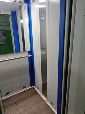 Продам трехкомнатную (3-комн.) квартиру, Михаила Бабикова проезд, 6к105, Мурманск г