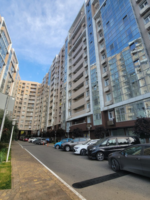 Продам трехкомнатную (3-комн.) квартиру, Крымская (Центральный р-н) ул, 89, Сочи г