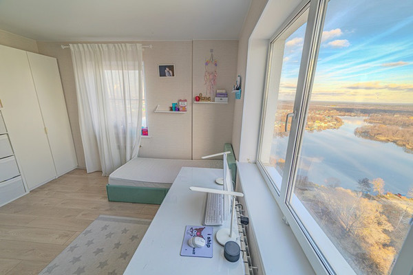 Продам трехкомнатную (3-комн.) квартиру, Антонова ул, 5п, Пенза г