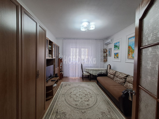 Продам двухкомнатную (2-комн.) квартиру, Кириченко ул, 11А, Горячий Ключ г