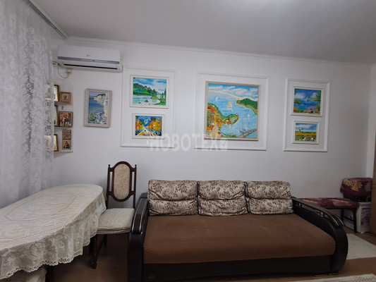 Продам двухкомнатную (2-комн.) квартиру, Кириченко ул, 11А, Горячий Ключ г